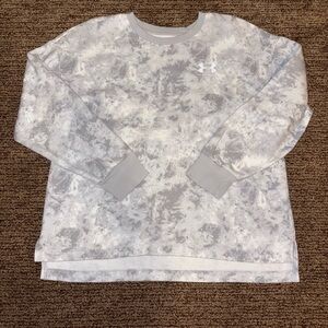 Under Armour Women's Gray and White Crew Neck Sweater